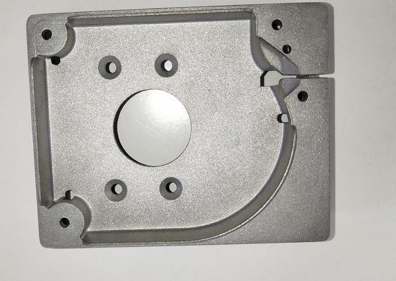 Piaskowanie Elektroforeza Części odlewane ciśnieniowo Formowanie wtryskowe ADC12 Części odlewane ze stopu aluminium